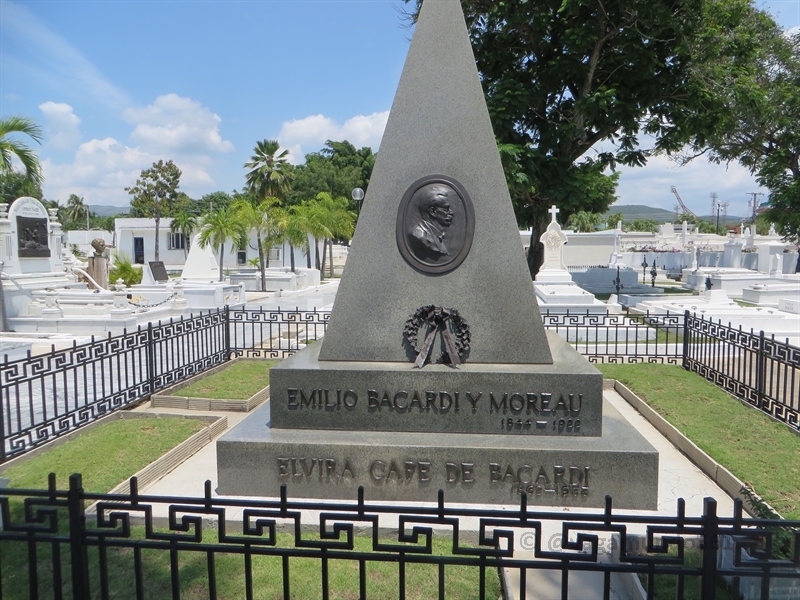 castro santa ifigenia cemetery santiago