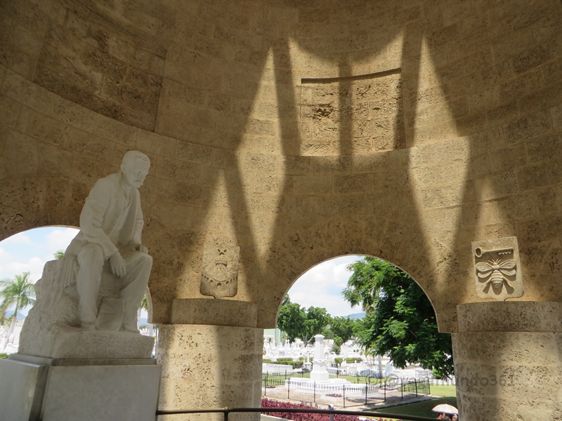 mausoleum jose marti santiago de cuba vagamundo361