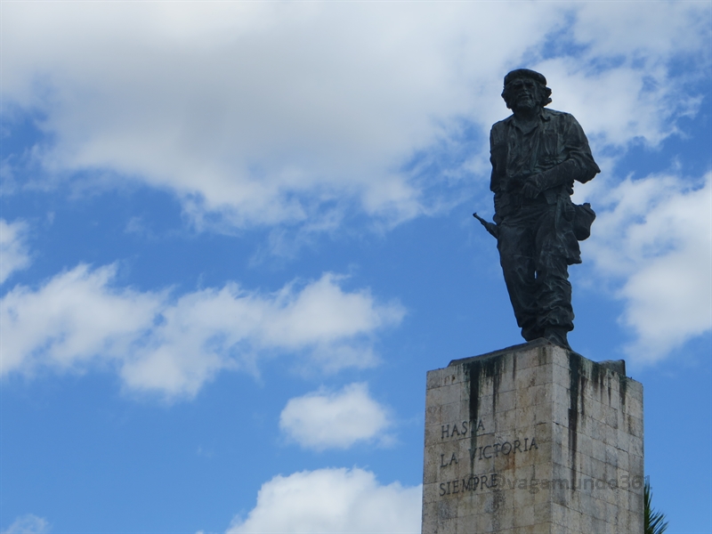 che guevara santa clara monument vagamundo361