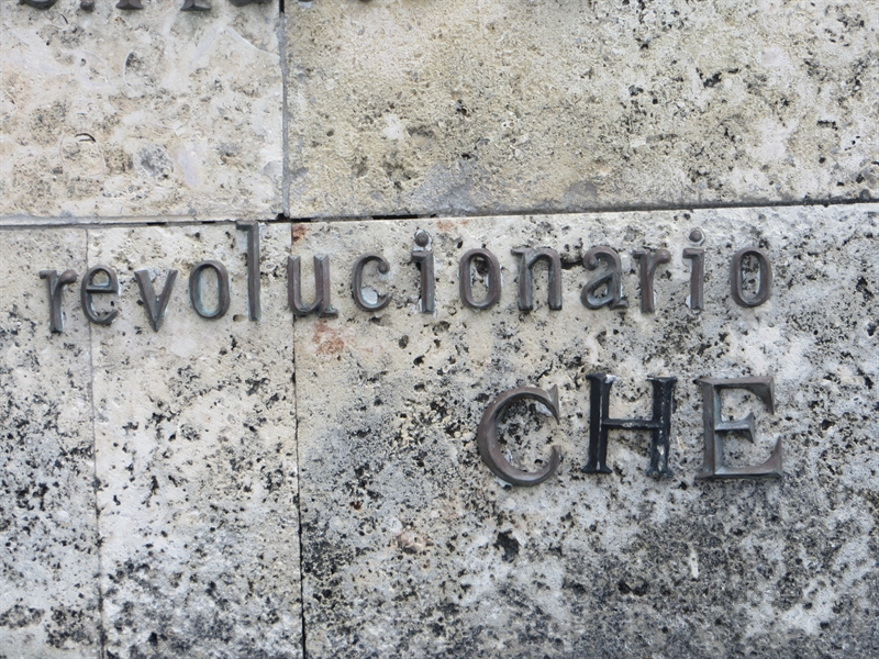 che guevara santa clara monument vagamundo361