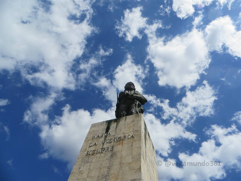 che guevara santa clara monument vagamundo361