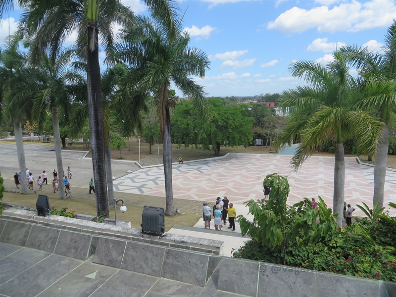 che guevara santa clara monument vagamundo361