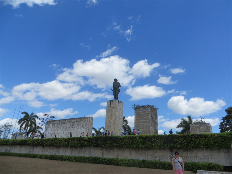 che guevara santa clara monument vagamundo361